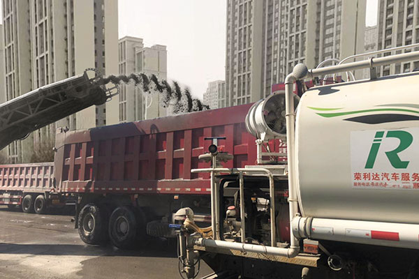 濟(jì)南挖掘機(jī)進(jìn)行租賃要知道哪些事項(xiàng)？